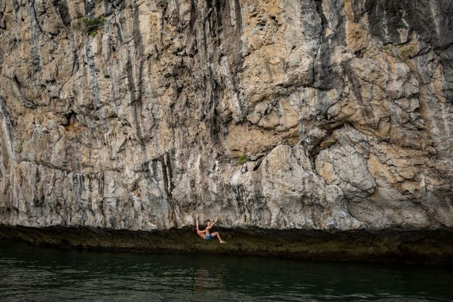 Cat Ba: Advanced Rock Climbing & Cliff Jumping Boat Tour - Two climbing areas and a floating lunch break