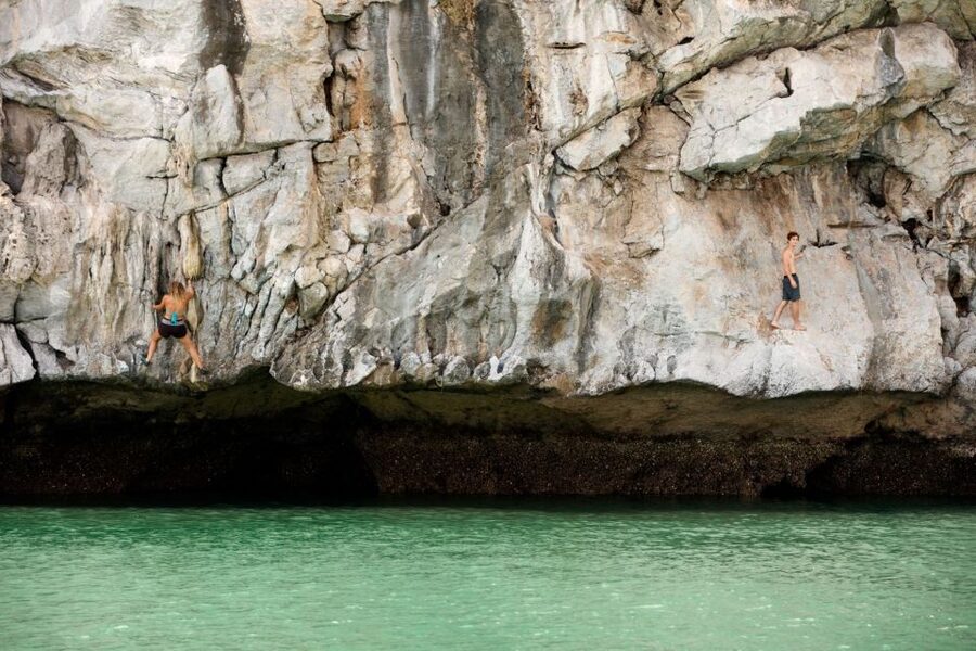 Cat Ba: Advanced Rock Climbing & Cliff Jumping Boat Tour - The guide team and safety limits