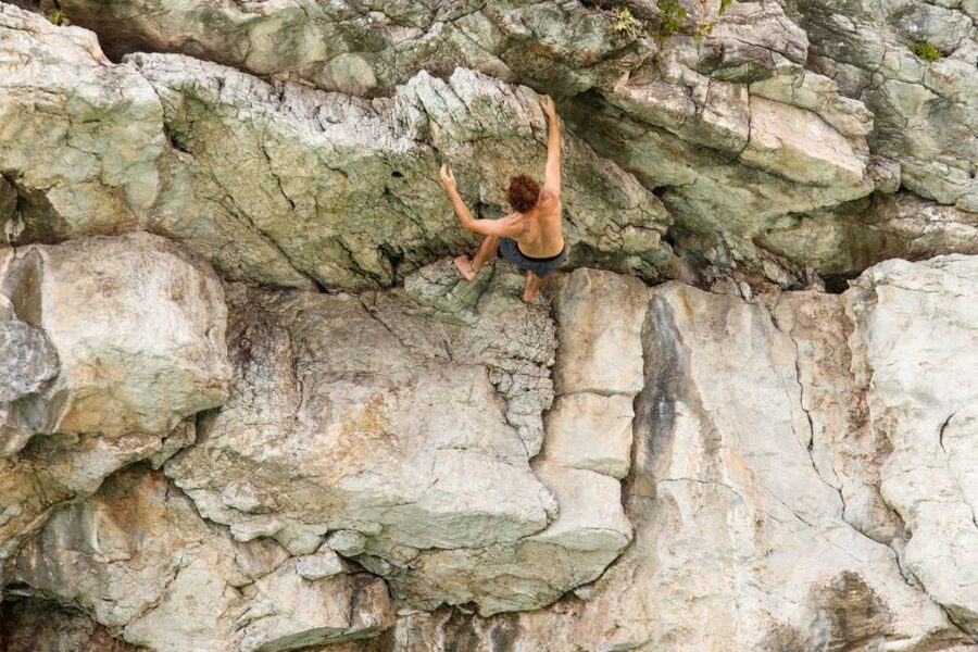 Cat Ba: Advanced Rock Climbing & Cliff Jumping Boat Tour - A gentle first climb before the bigger walls
