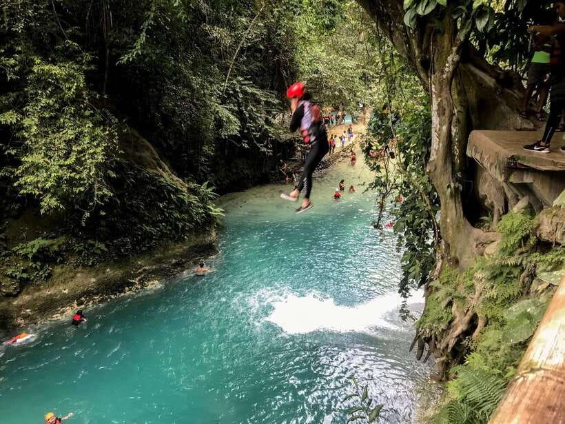 Cebu: Kawasan Falls Canyoneering & Cliff Jump Private Tour - Lunch beside the pools