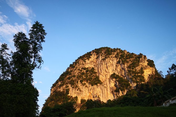Climb and Abseiling Hidden Pinnacles of Takun - Scrambling across ledges toward the crag