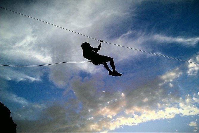 Climbing + Zipline + Via Ferrata + Cave. Adventure route in Gran Canaria - A short via ferrata with good views