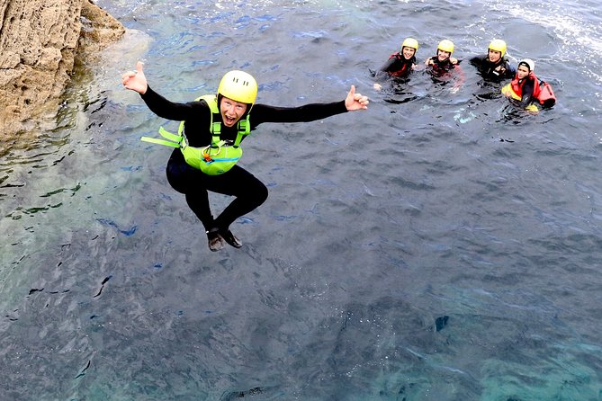 Coasteering - From the Esplanade to the water