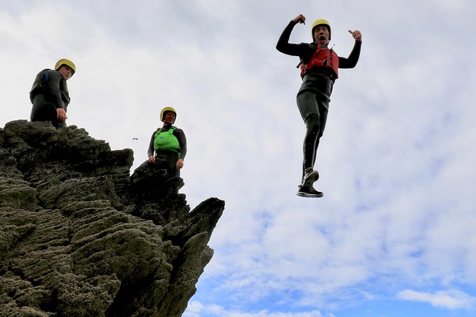 Coasteering - How the jumping works