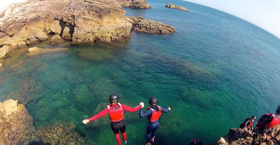 Coasteering Algarve: Cliff Jump, Swim & Climb in Sagres - Key points to know before you book