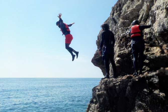 Coasteering and Cliff Jumping Near Lagos - How hard is the three-hour route?