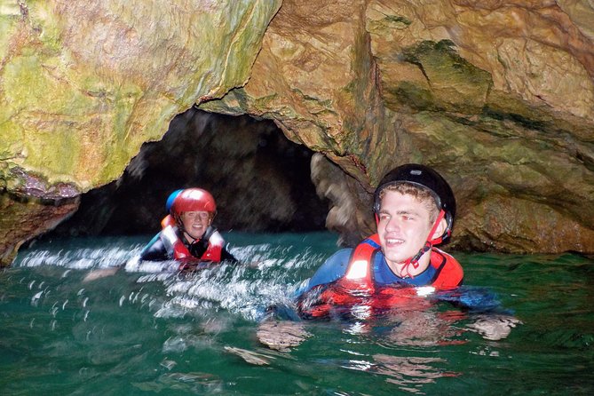 Coasteering and Cliff Jumping Near Lagos - Guide style and group size