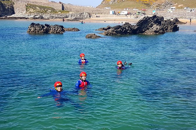 Coasteering (Cliff Jumping, Scrambling, Wild Swimming) on Anglesey - Cake after the cliffs