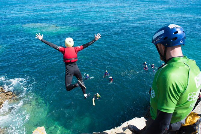 Coasteering Experience in Newquay - Key points at a glance
