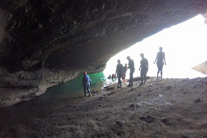 Coasteering Geopark Adventure In Torquay - How Ziggy shapes the experience