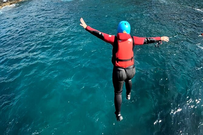 Coasteering in Caloura (Sao Miguel - Azores) - The Guides Make the Difference