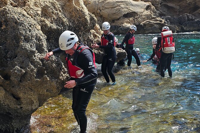 Coasteering in Villajoyosa - Following the limestone route