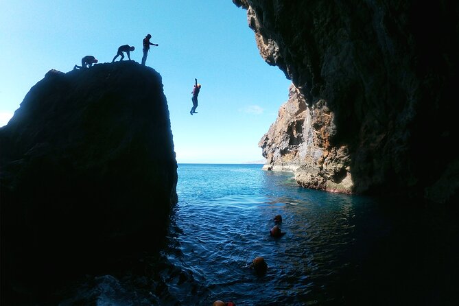 Coasteering Tour - Cliff jumping, swimming, scrambling. - Who will enjoy this Madeira coasteering tour?