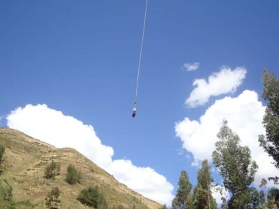 Bungee Jump and Slingshot Combo Adventure