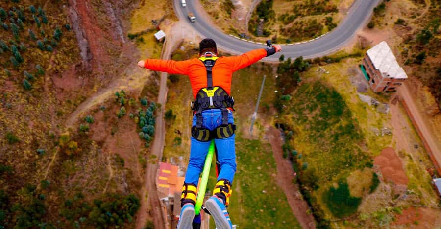 Cusco : Bungee jump Over Peruvian Canyons - From Cusco to Poroy in About 15 Minutes