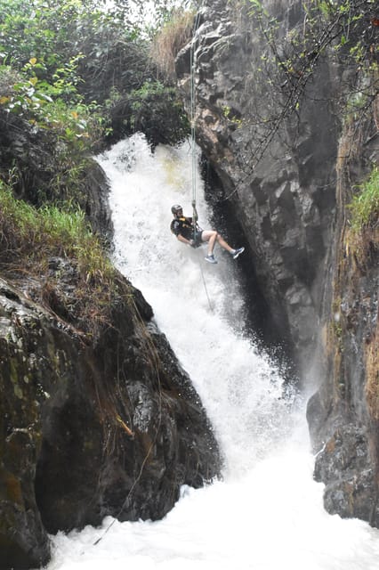 Dalat canyoning tour - The morning pickup and 20-minute ride