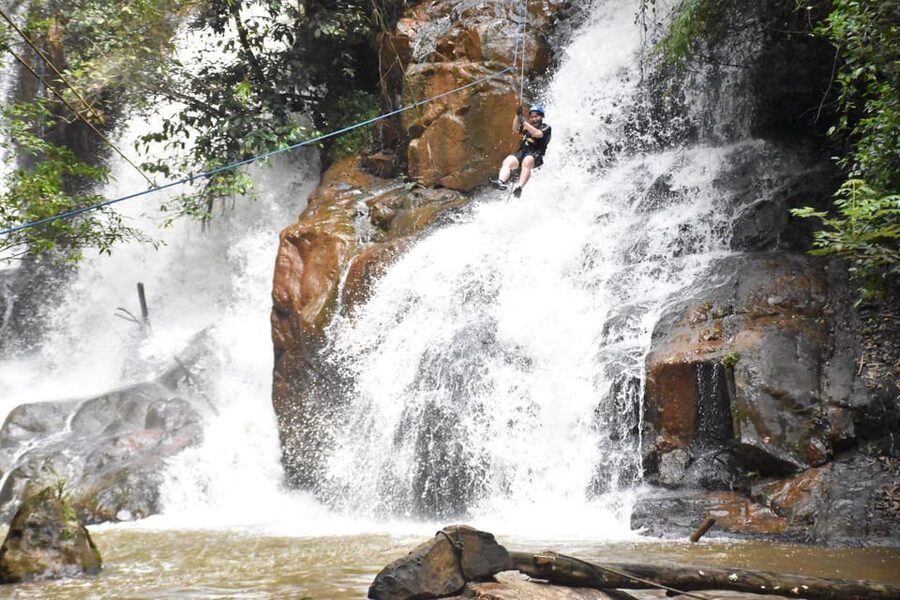 Dalat canyoning tour - The seven-meter waterfall massage