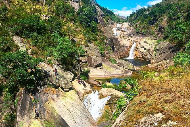 Deep canyoning - The guides and group size