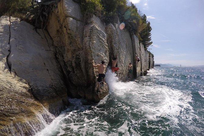 Deep Water Solo and Cliff Jumping Tour in Split - Meeting at 9:00 am at Memorial to Victims of Defense of Split