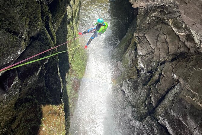 Discover Canyoning in Dollar Glen - Who should book Dollar Glen