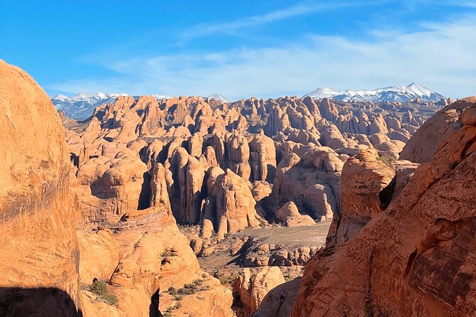Discover Moab Rappelling on a Private Canyoneering Adventure - Why Bow and Arrow Canyon makes a good first canyoneering trip