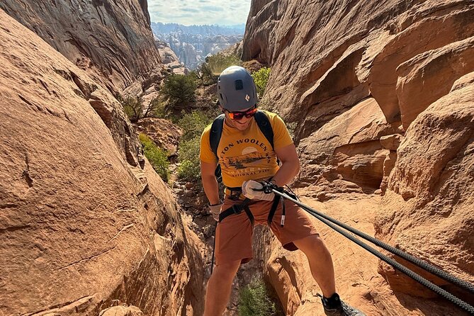 Discover Moab Rappelling on a Private Canyoneering Adventure - Learning to rappel before the first drop