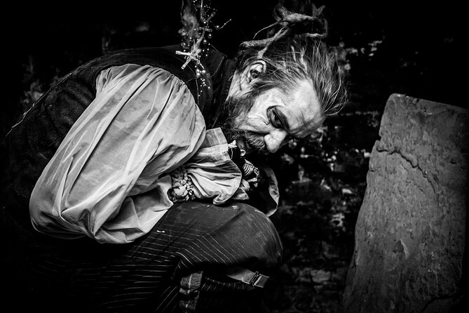 Extreme Paranormal Underground Ghost Tour in Edinburgh - The Guides Are the Biggest Variable