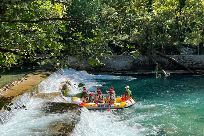 Extreme Rafting in Vikos Gorge National Park - The quiet surprises and photo moments