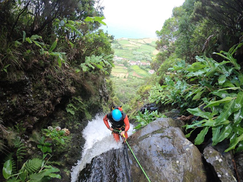 Flores: Canyoning with a Guide and Snack - Ilhéus Inferior - Who should book this Flores adventure?