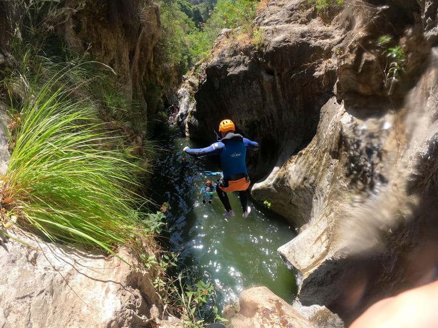 From Estepona: Guadalmina River Guided Canyoning Adventure - The five-minute walk to the river