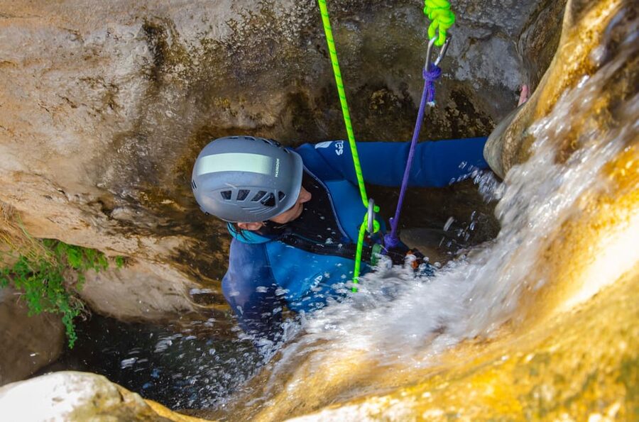 From Granada: Rio Verde Canyoning Tour with Lunch - Why Rio Verde makes a strong Granada day trip