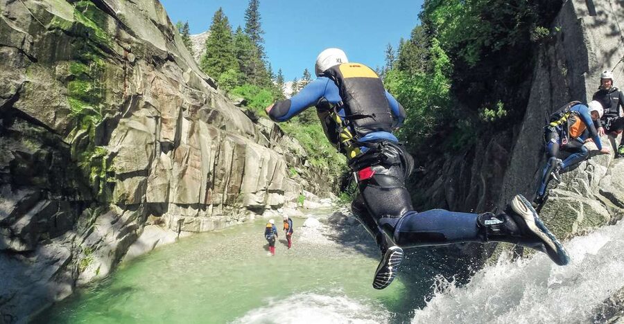 From Interlaken: Grimsel Gorge Canyoning Tour - Who should book this Grimsel Gorge trip?