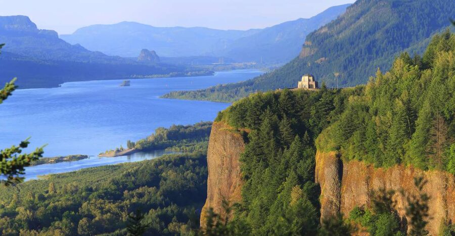 From Portland: 7 Wonders of the Gorge Jetboat Cruise - Leaving Portland on the Willamette River