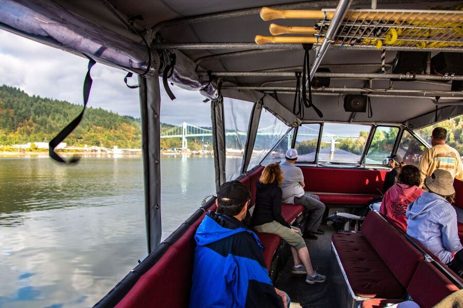 From Portland: Bigfoot Adventure 3.5-hour Jetboat Cruise - The route toward Multnomah Falls