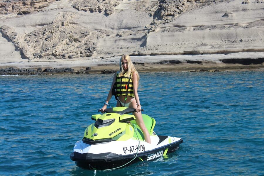 From Puerto Colon : 1 hour adrenaline JetSki tour - The guide makes or breaks the hour