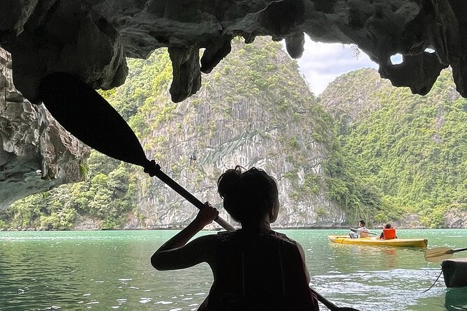 Full Day Guided Tour to Lan Ha Bay with Kayaking, Cliff Jumping - Starting at 8:00 in Cat Ba