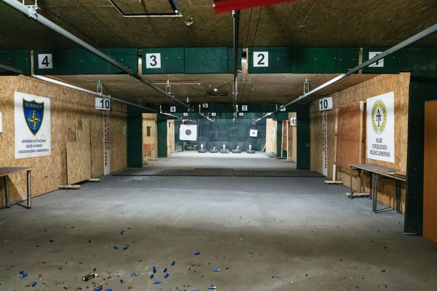Gdańsk: Extreme Gun Shooting Experience with Transfers - Accessibility and practical booking notes