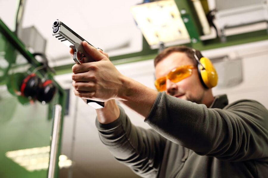 Gdańsk: Extreme Gun Shooting Experience with Transfers - The safety briefing sets the tone