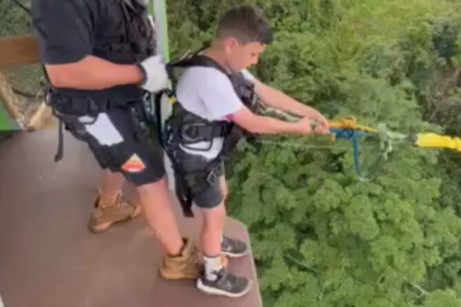 Giant Canyon Swing with Transfers - The canyon floor walk gives the outing more depth