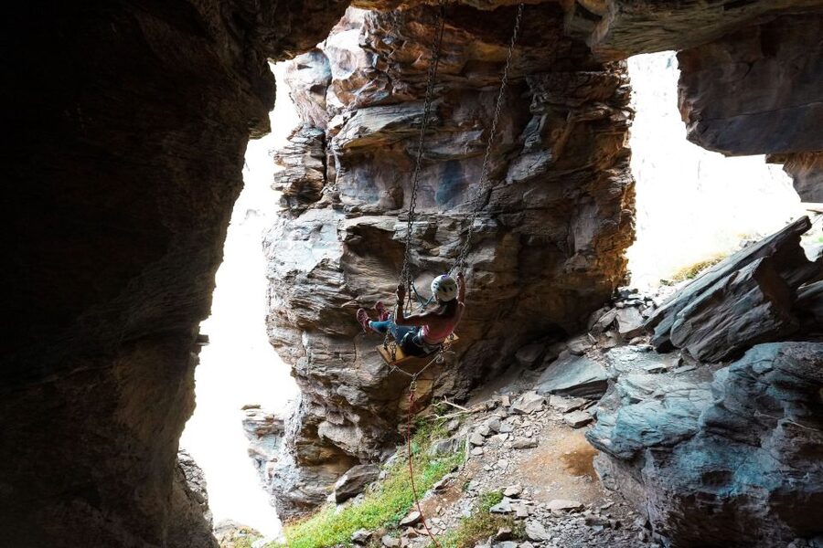 Gran Canaria: Guided Via Ferrata Excursion - Safety briefing and the first climb