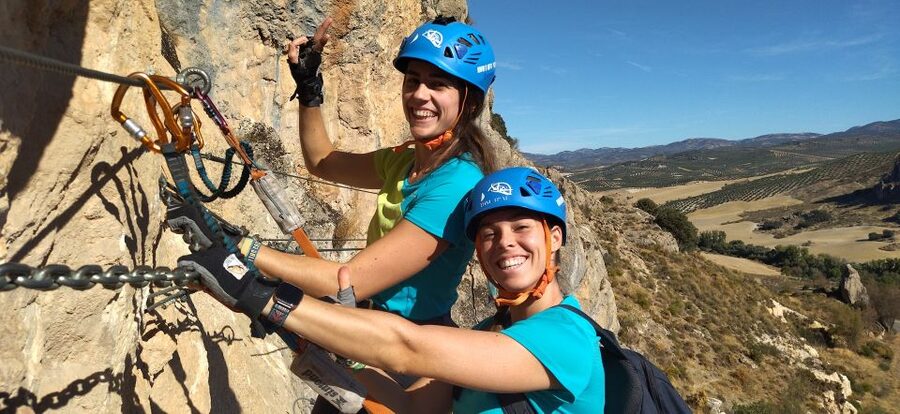 Granada: Via Ferrata Moclín with Transfers - How the guide shapes the experience