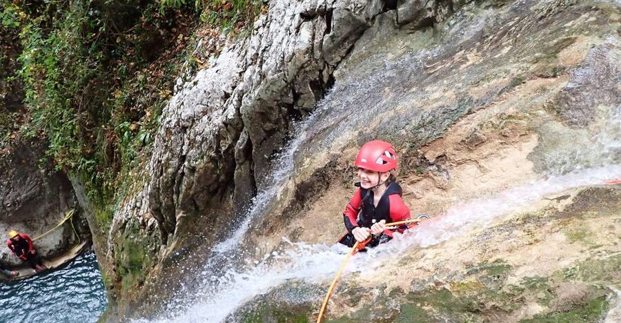 Grenoble: Discover canyoning in the Vercors. - The 20-minute walk to Canyon du Versoud