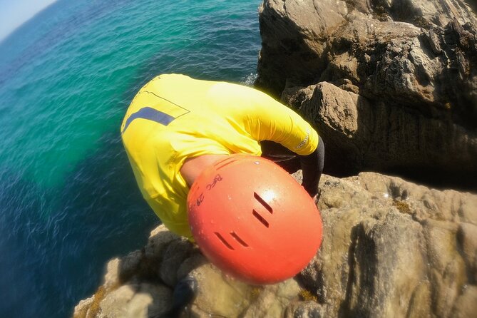 Half-Day Coasteering in Newquay Cornwall - Small jumps, rock ledges, and steady progress