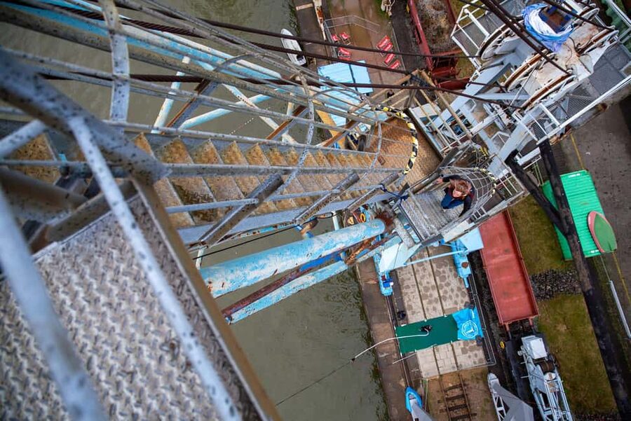 Hamburg: Bungee Jumping 50 Meters High over the Harbor - Key points before you book