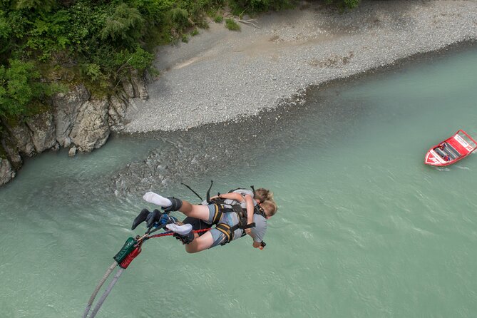 Hanmer Springs Bungy Jump, New Zealand - What happens during your 30 minutes