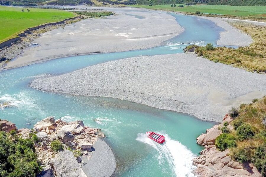 Hanmer Springs Jet Boat Adventure Tour - The Hamilton jet spin and the real adrenaline