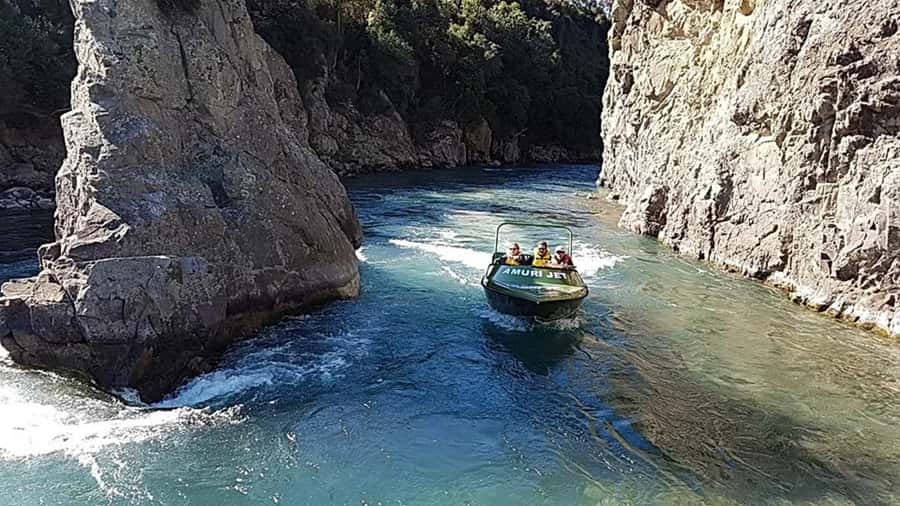 Hanmer Springs: River Jet Boat Ride - Why the Waiau Gorge makes a good jet-boat setting