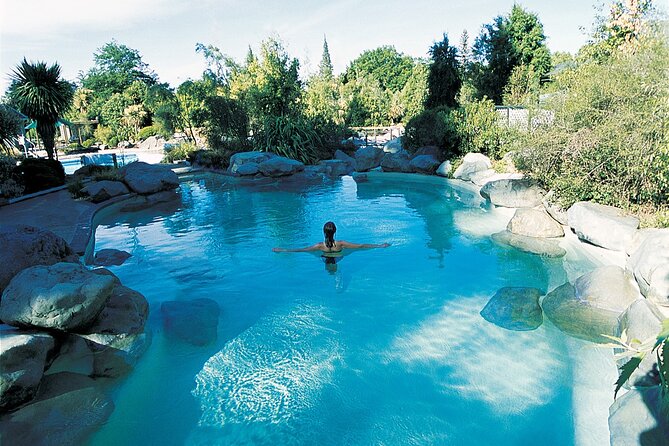 Hanmer Springs Thermal Pools and Jet Boat Day Trip from Christchurch - Lunch and a short look at Hanmer Springs