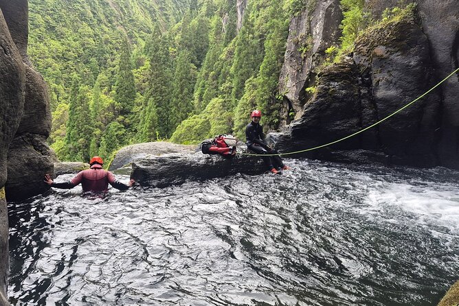 High Canyoning with Limite Vertical - Who should book this canyoning outing?