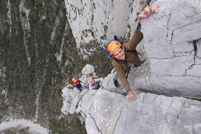 Hiking, Climbing and Rappelling Adventure in Pico Licos - What to wear and bring for Pico Licos